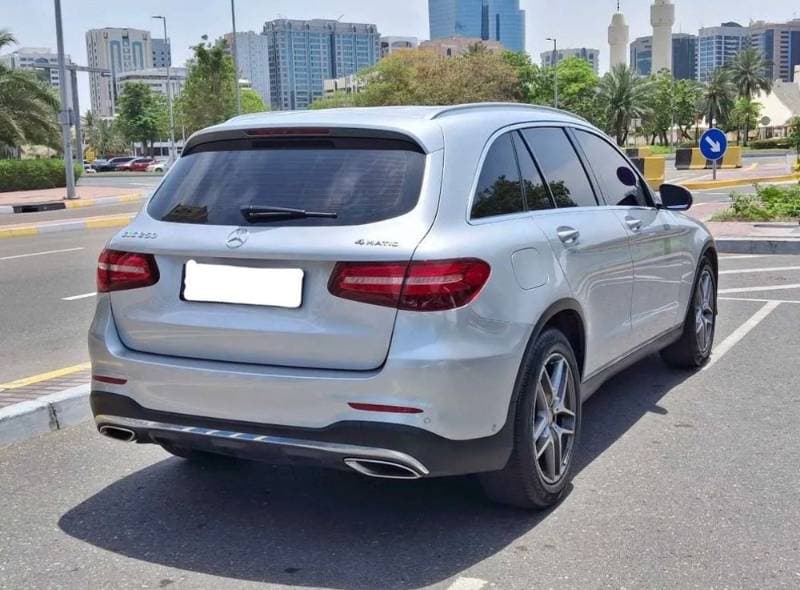 2016 Mercedes-Benz GLC 250 thumbnail 4