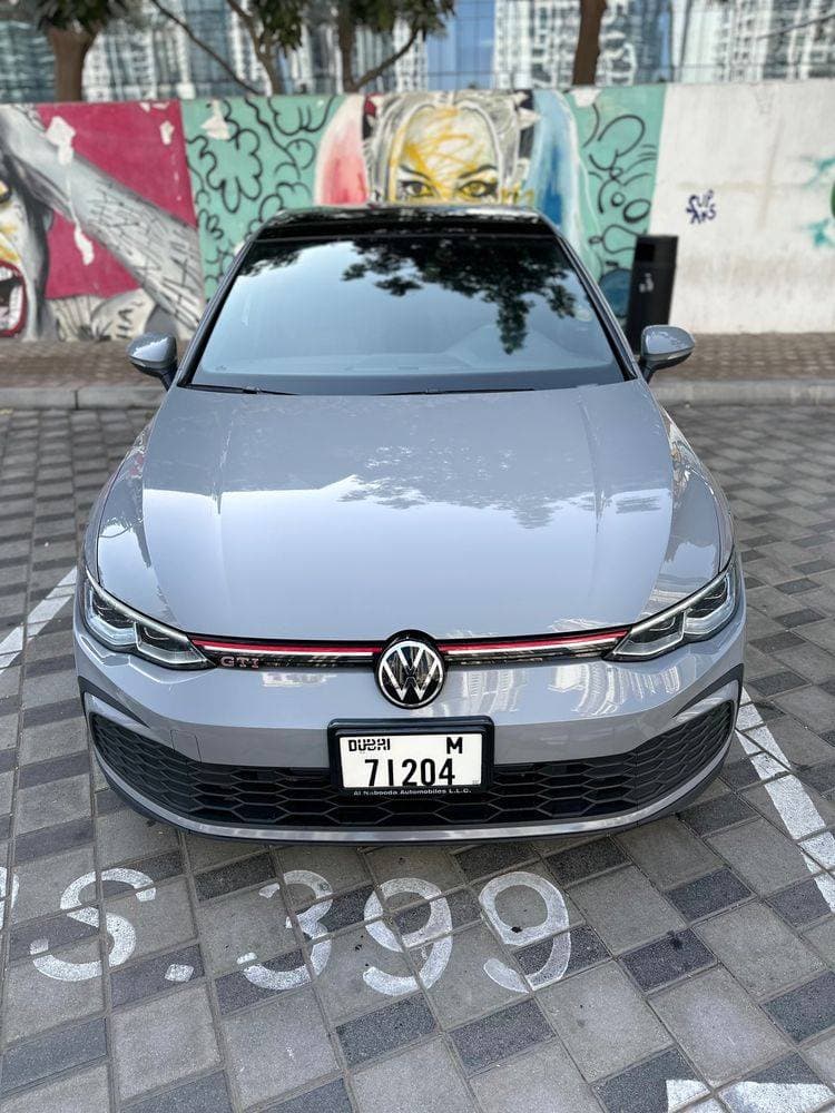 2021 Volkswagen Golf thumbnail 2