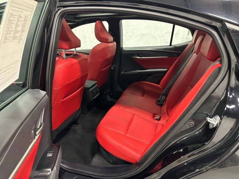 2025 Toyota Camry thumbnail 2