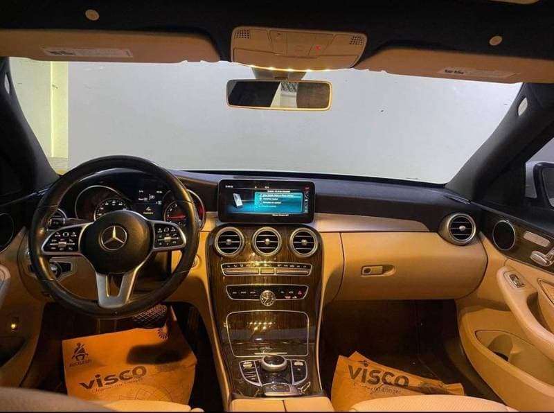 2017 Mercedes-Benz C-Class thumbnail 2