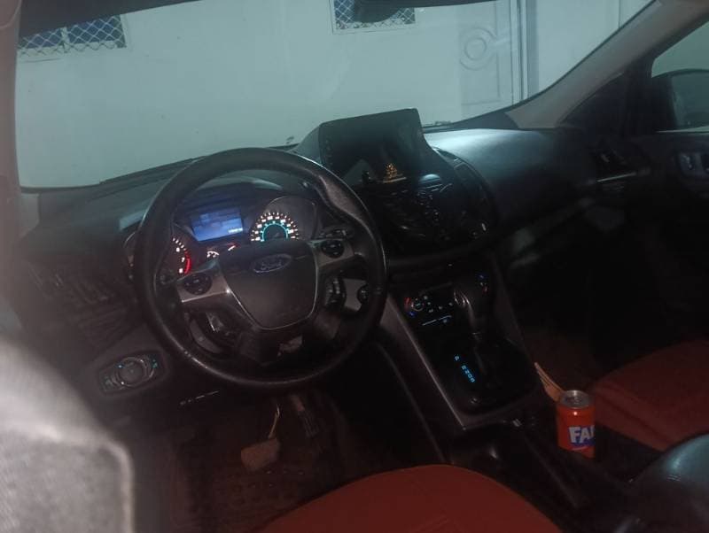 2014 Ford Escape thumbnail 2