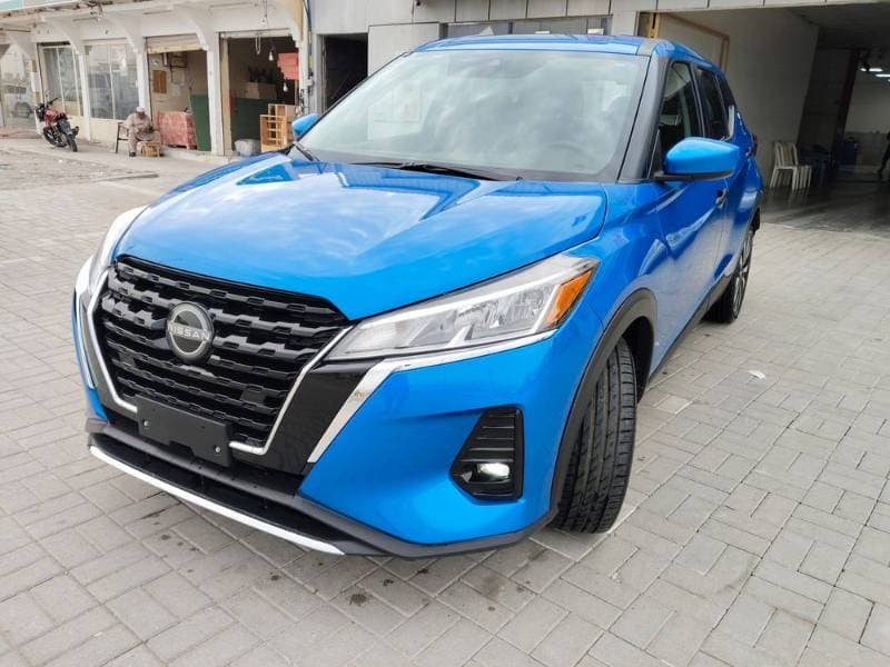 2025 Nissan Kicks thumbnail 4
