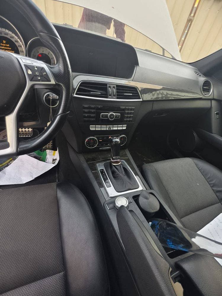 2012 Mercedes-Benz C-Class thumbnail 5