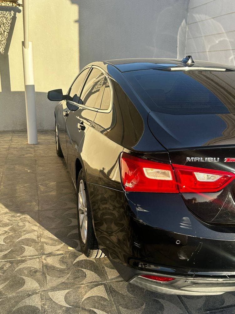 2020 Chevrolet Malibu thumbnail 2