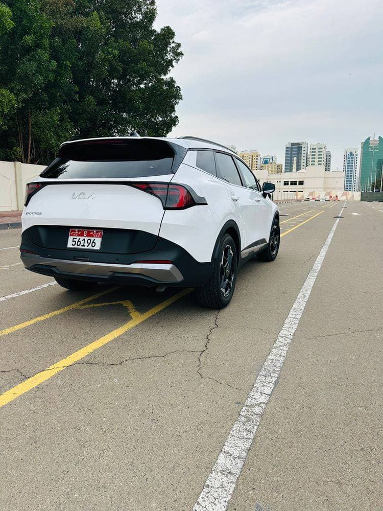 2026 Kia Sportage thumbnail 9