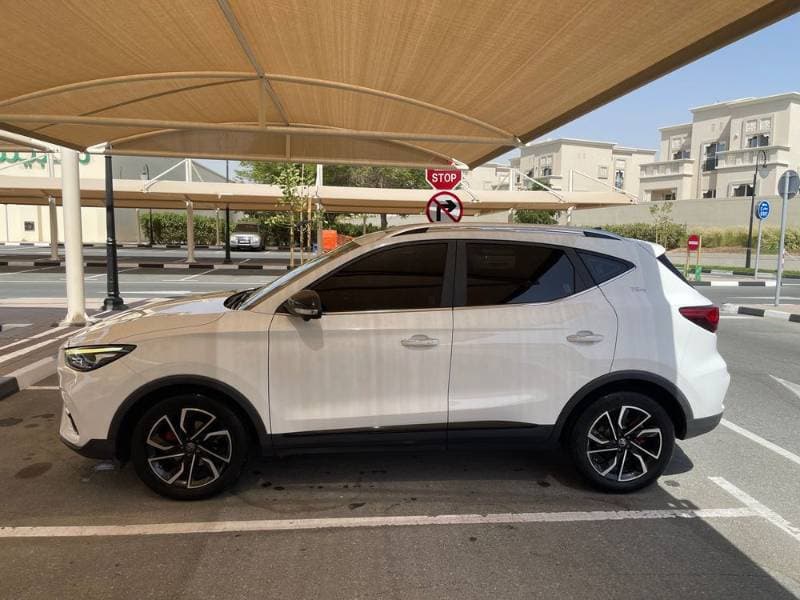 2022 MG ZS thumbnail 5