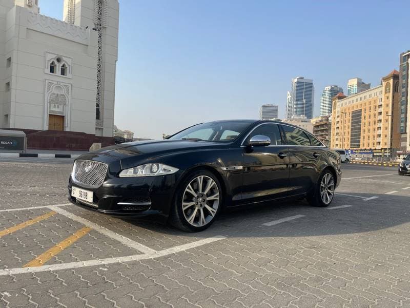 2012 Jaguar XJ thumbnail 4