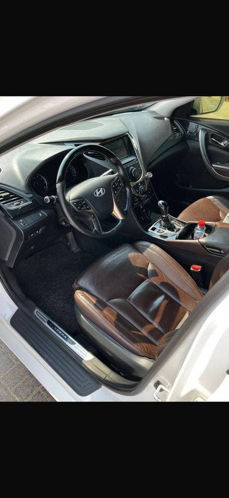 2015 Hyundai Azera thumbnail 3