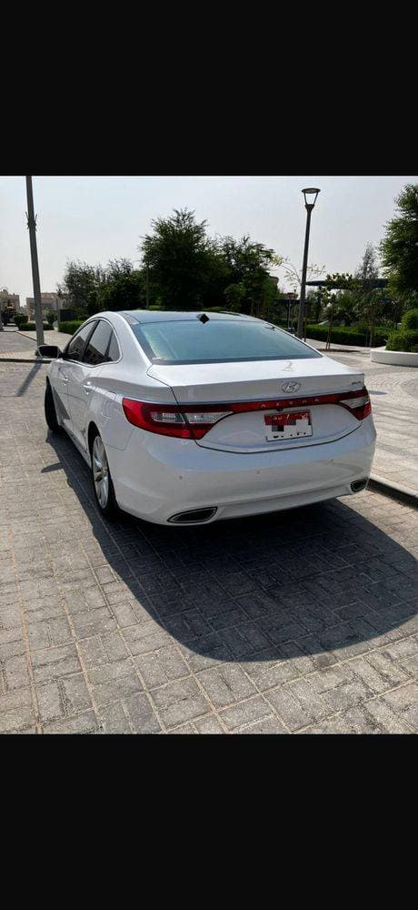 2015 Hyundai Azera thumbnail 4