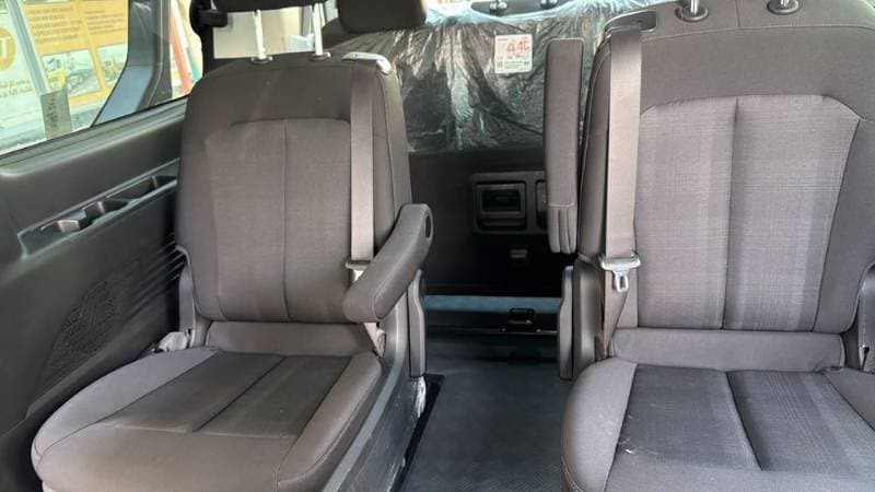 2026 Hyundai Staria thumbnail 7