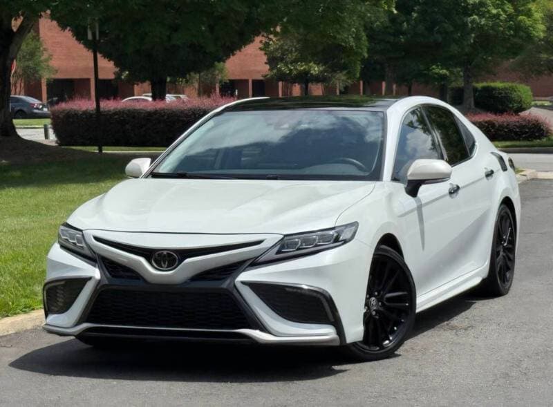 2022 Toyota Camry thumbnail 3