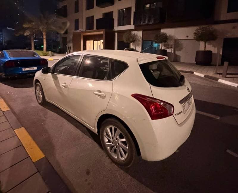 2014 Nissan Tiida thumbnail 2
