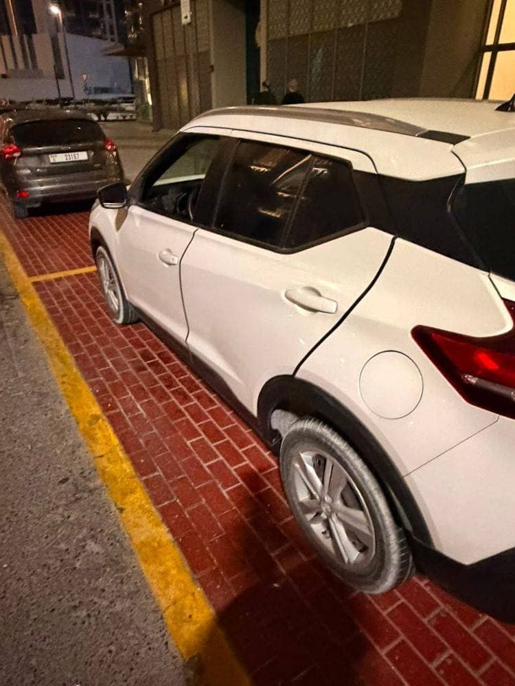 2020 Nissan Kicks thumbnail 5