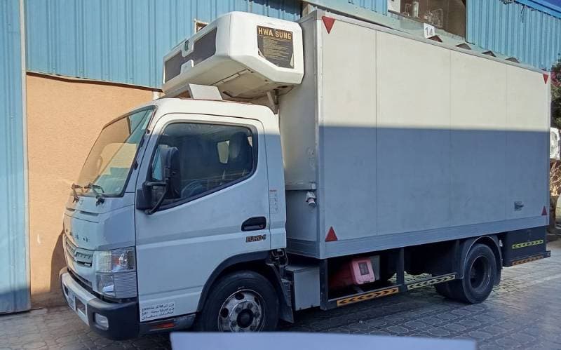 2021 Mitsubishi Canter thumbnail 4