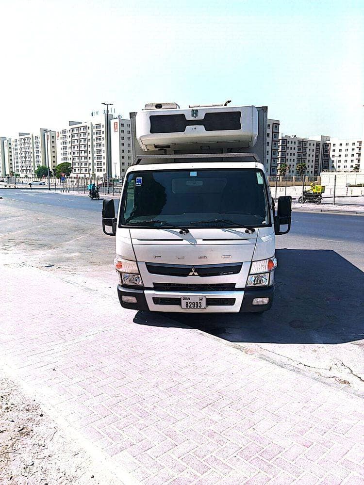 2021 Mitsubishi Canter thumbnail 5
