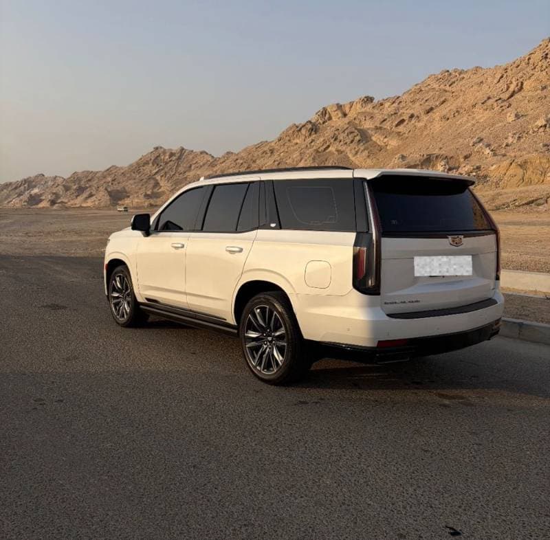 2022 Cadillac ESCALADE thumbnail 2