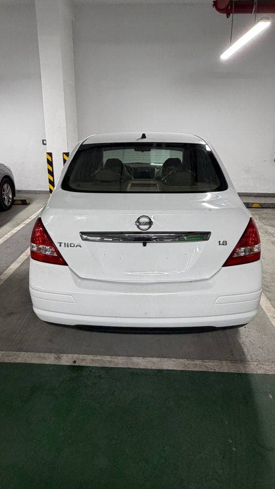 2012 Nissan Tiida thumbnail 3