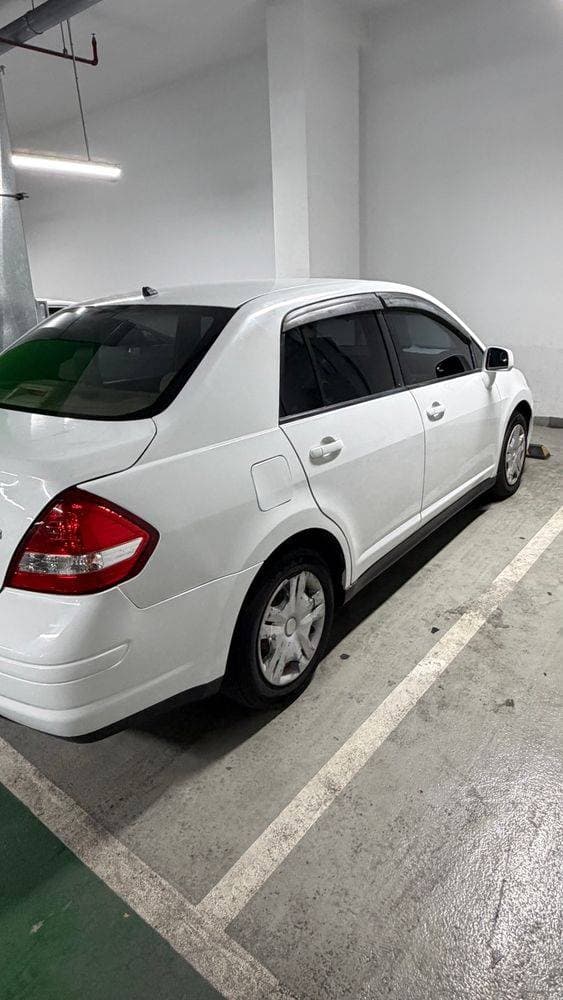 2012 Nissan Tiida thumbnail 5