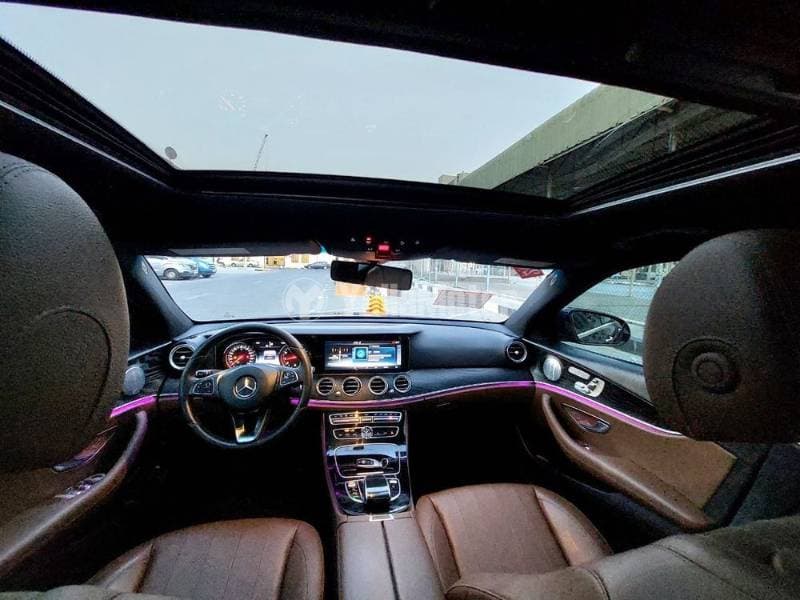 2017 Mercedes-Benz E-Class thumbnail 3