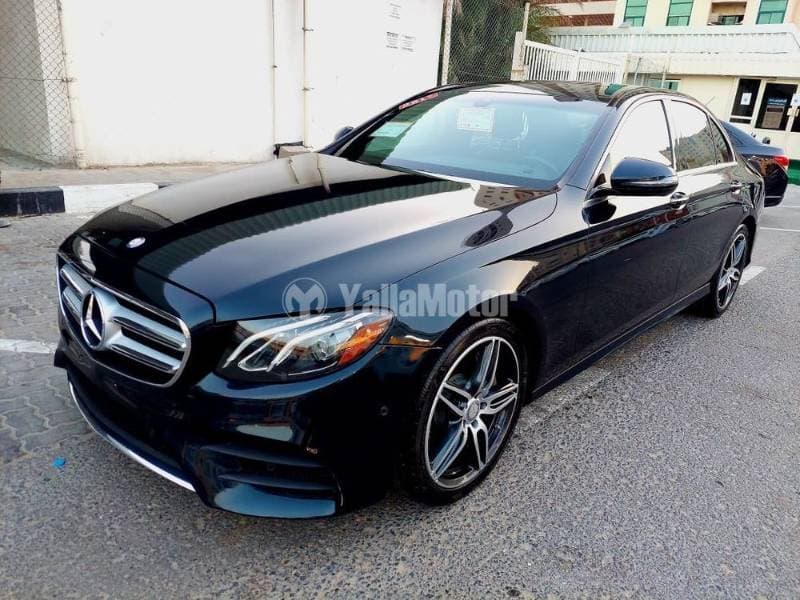 2017 Mercedes-Benz E-Class thumbnail 2