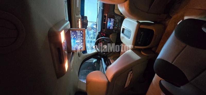 2008 Chevrolet Tahoe thumbnail 3