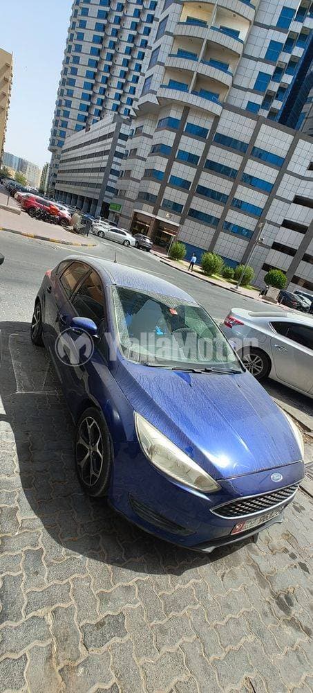 2015 Ford Focus thumbnail 2