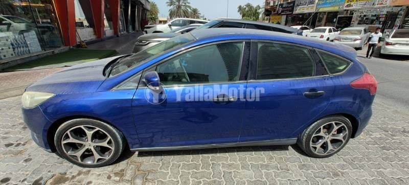 2015 Ford Focus thumbnail 3