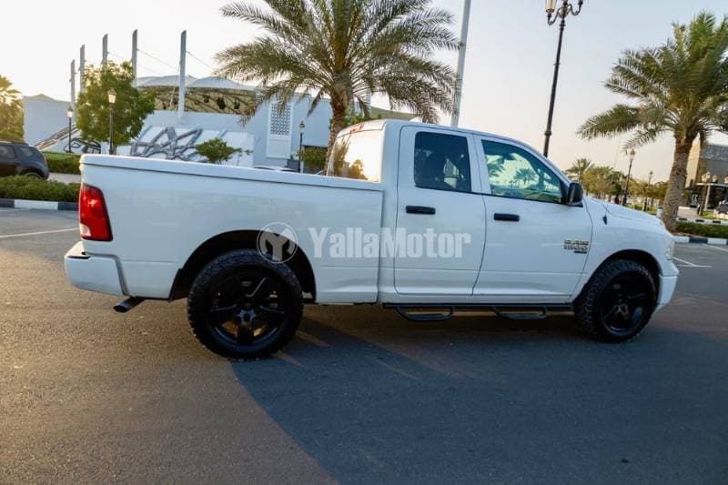 2020 Dodge Ram 1500 thumbnail 3