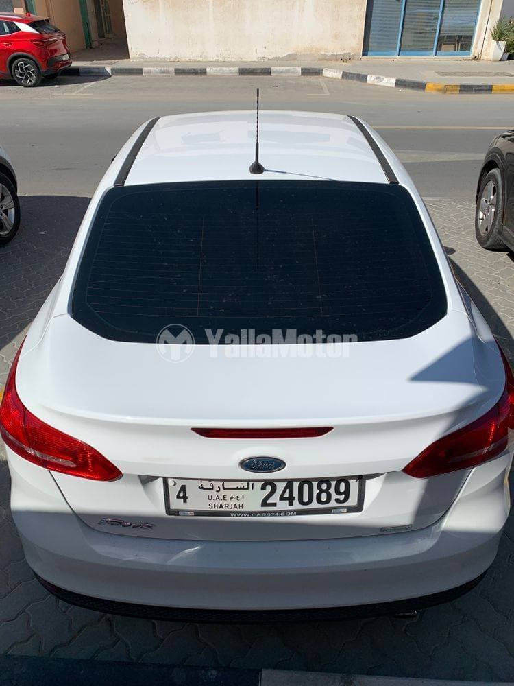 2017 Ford Focus thumbnail 3