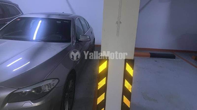2012 BMW 5 Series Sedan thumbnail 2