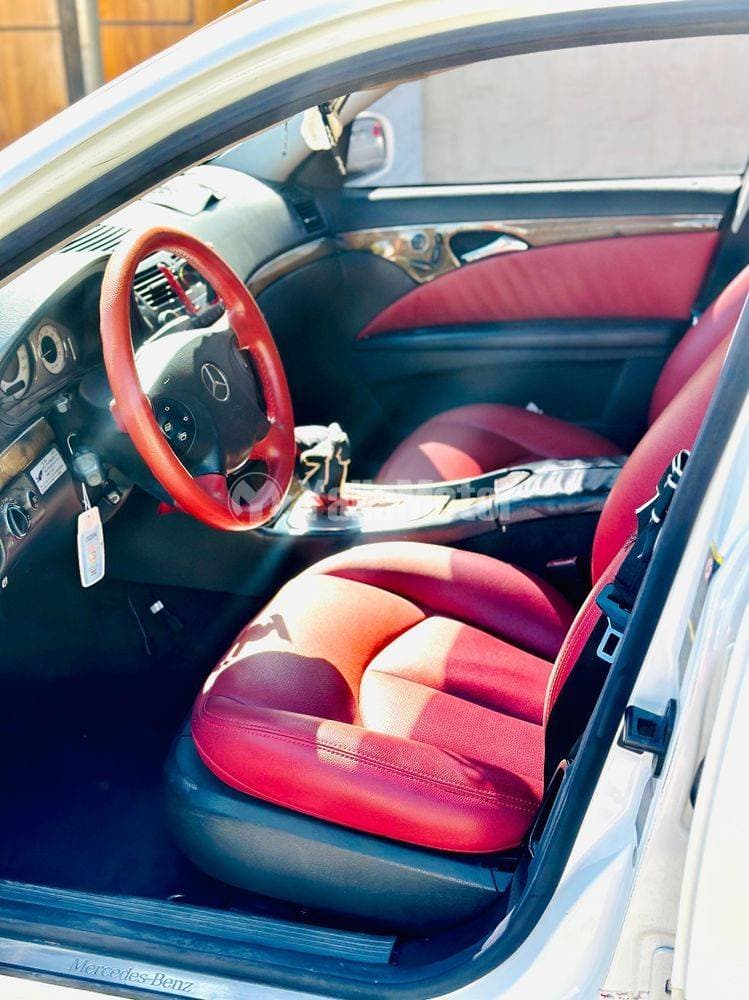 2004 Mercedes-Benz E320 thumbnail 3