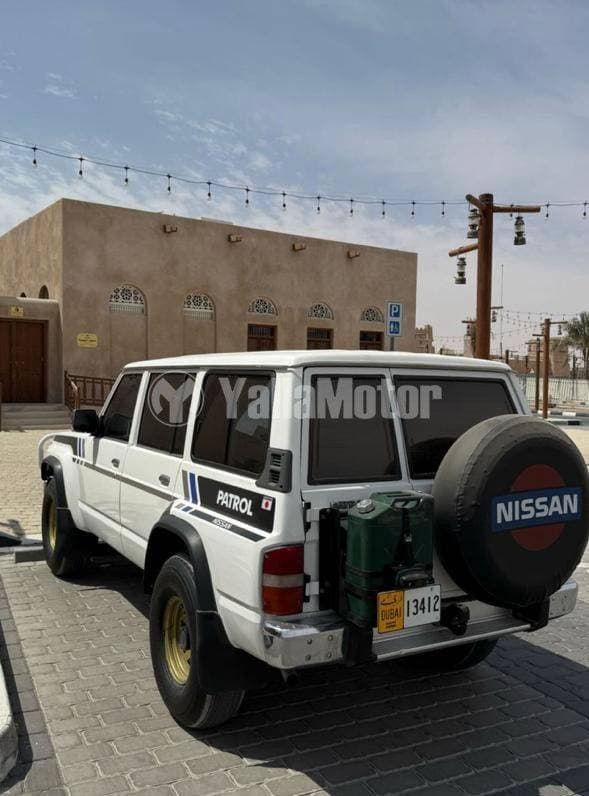 1993 Nissan Patrol thumbnail 2