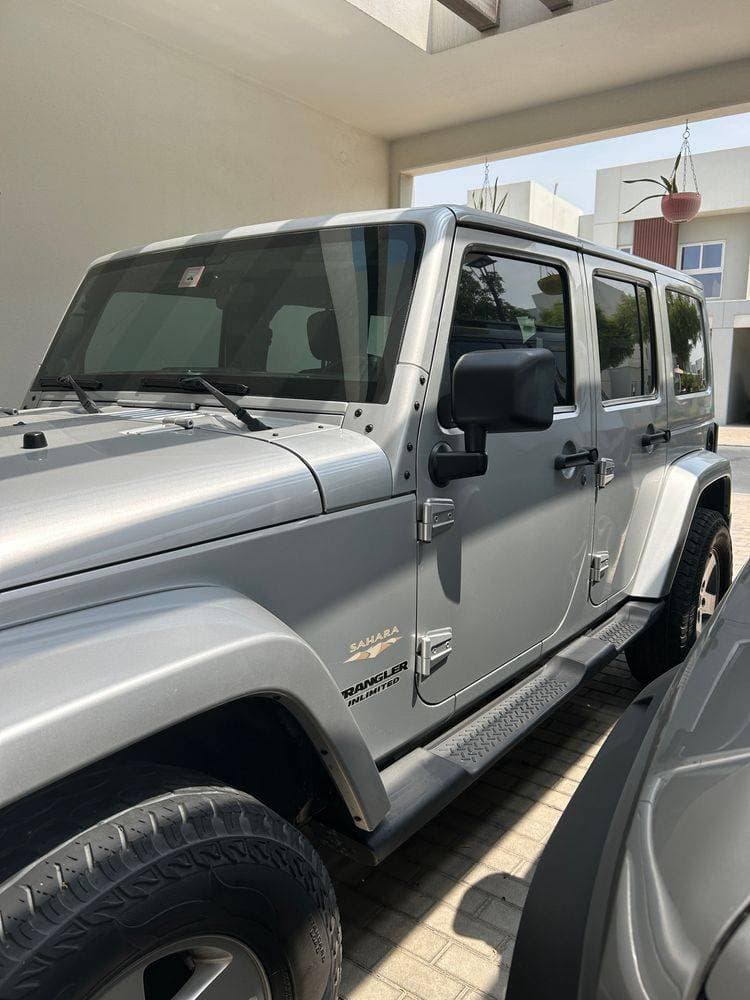 2011 Jeep Wrangler Unlimited thumbnail 3