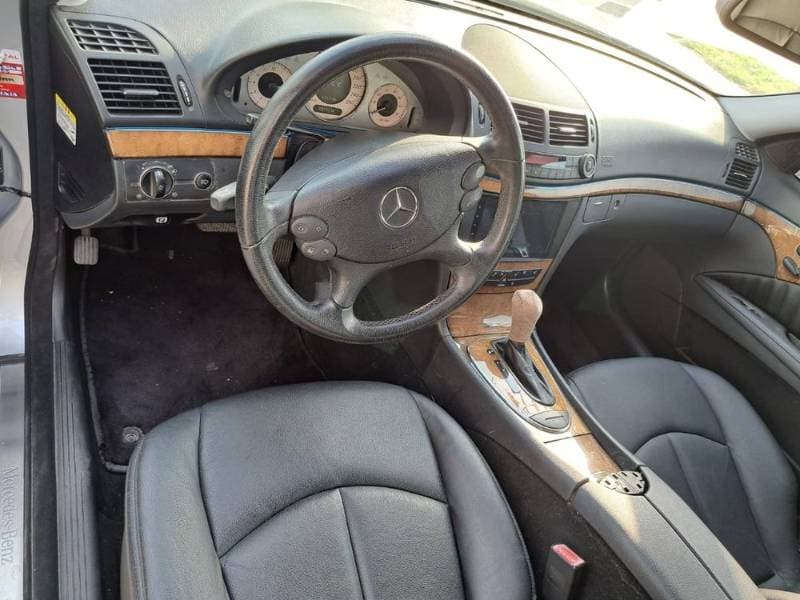 2008 Mercedes-Benz 300/350/380 thumbnail 5