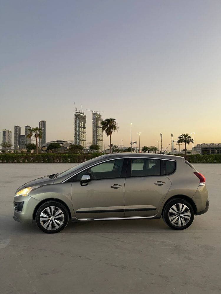 2016 Peugeot 3008 thumbnail 3