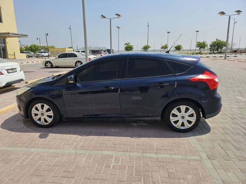 2013 Ford Focus thumbnail 3