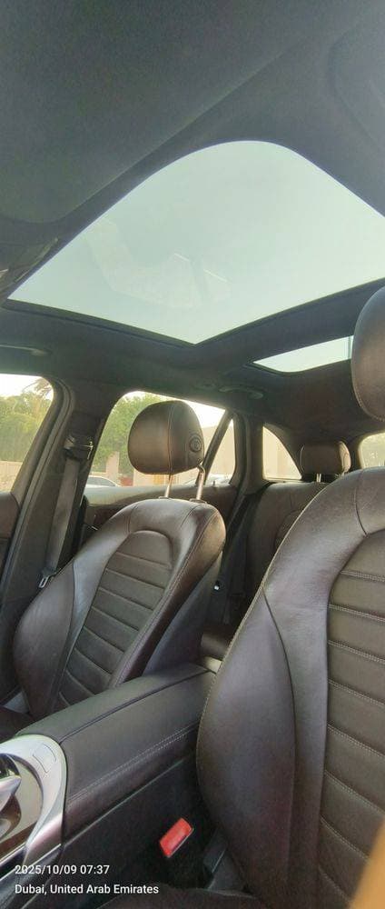 2016 Mercedes-Benz GLC 250 thumbnail 4