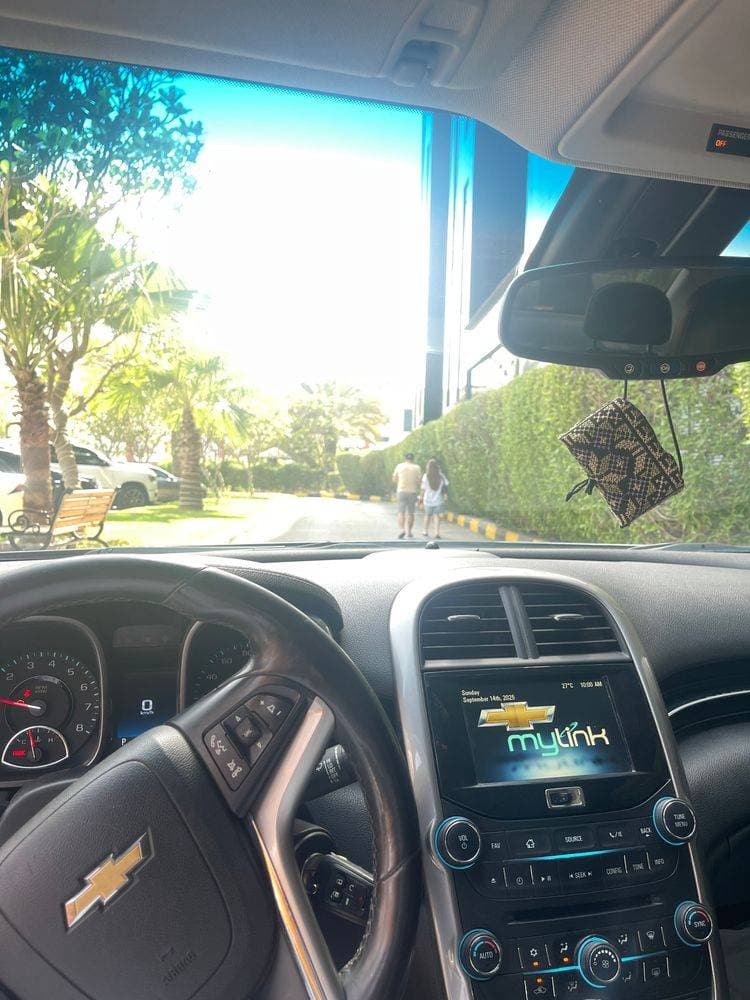 2015 Chevrolet Malibu thumbnail 4