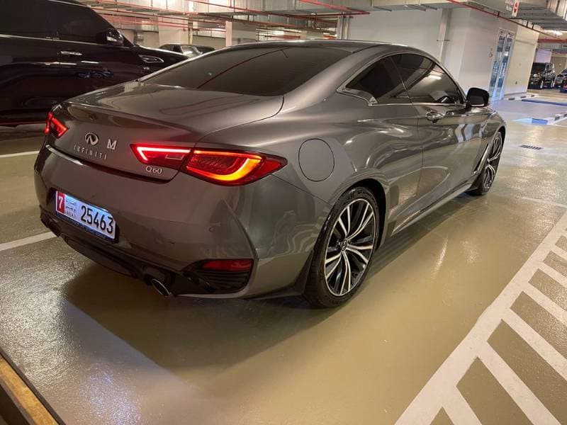 2020 Infiniti Q60 Coupe thumbnail 2