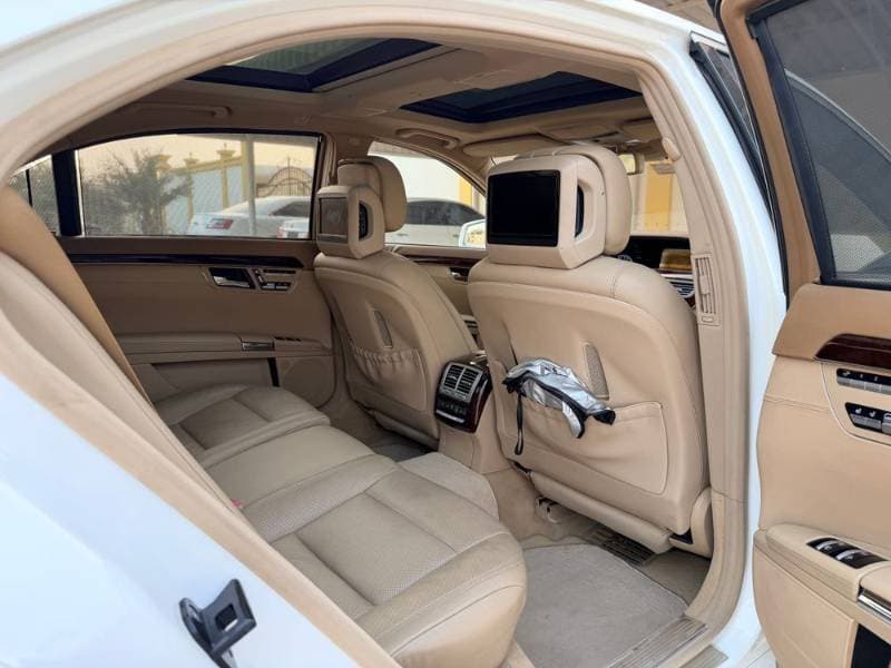 2011 Mercedes-Benz S-Class thumbnail 5