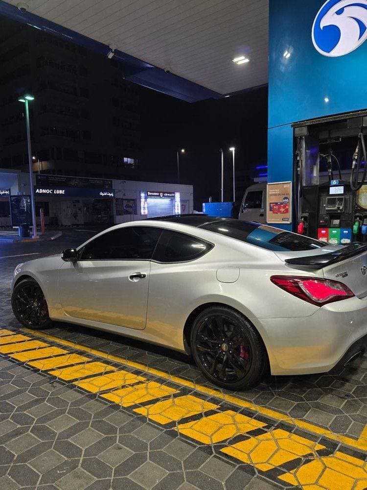 2015 Hyundai Genesis Coupe thumbnail 3