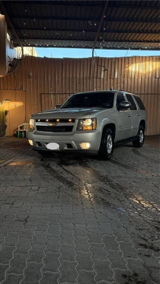 2012 Chevrolet Tahoe thumbnail 3
