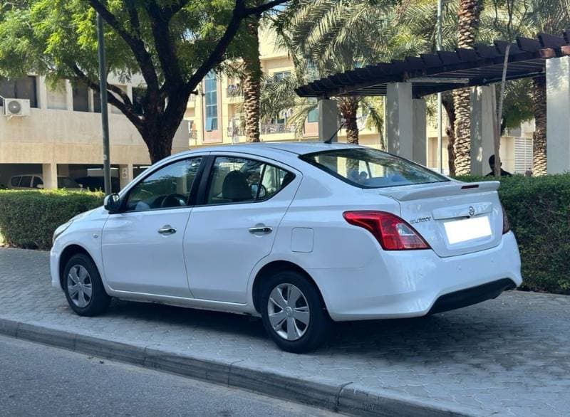 2022 Nissan Sunny thumbnail 3