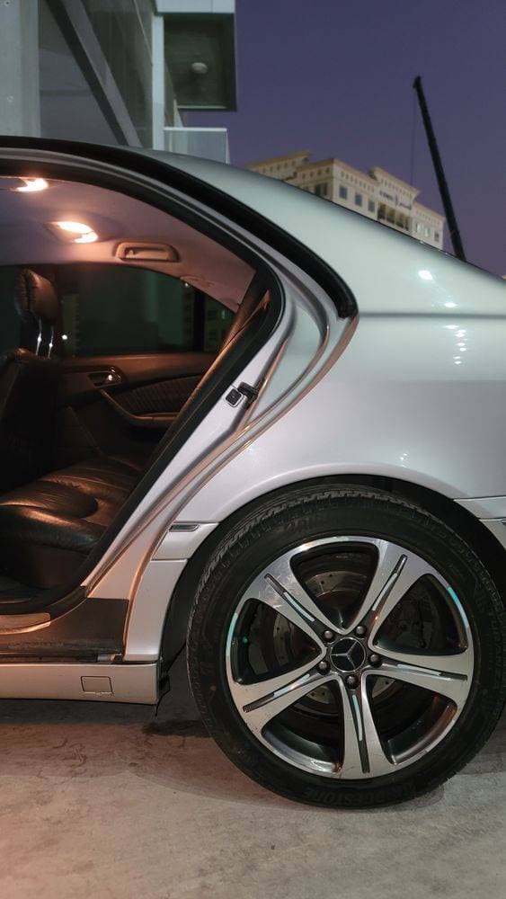 2001 Mercedes-Benz S-Class thumbnail 5