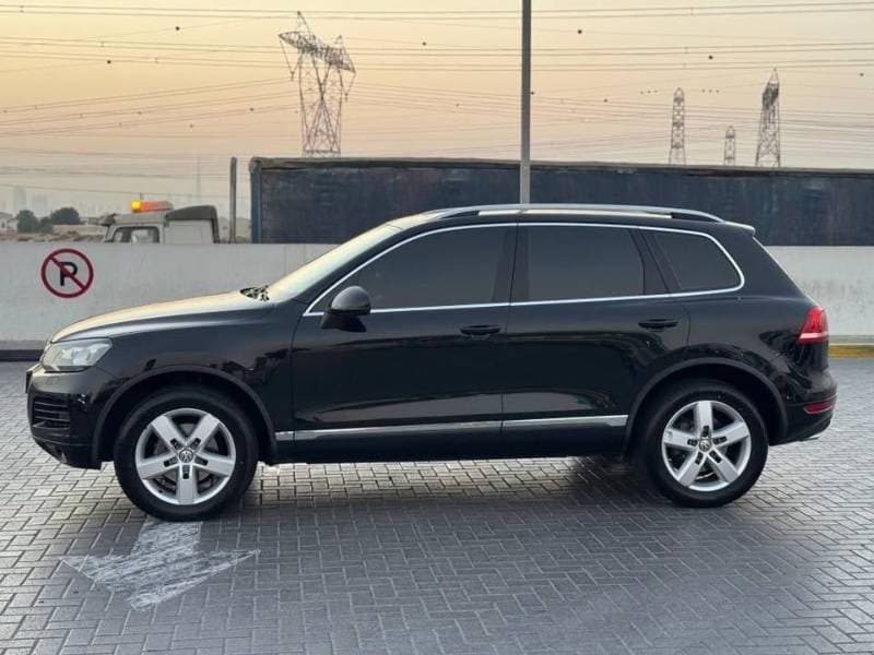 2014 Volkswagen Touareg thumbnail 3