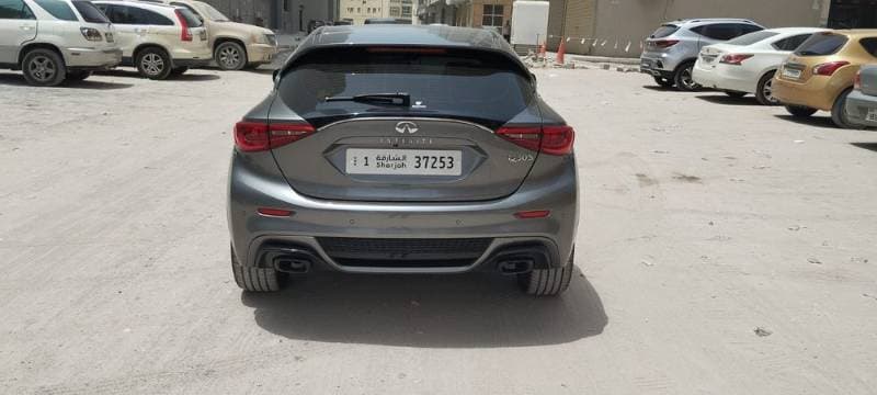 2017 Infiniti Q30 thumbnail 2