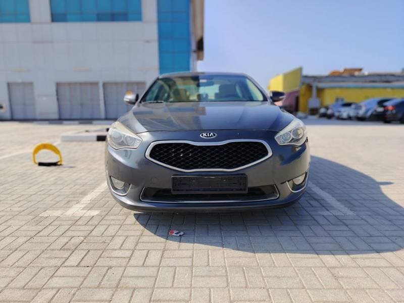 2016 Kia Cadenza thumbnail 2