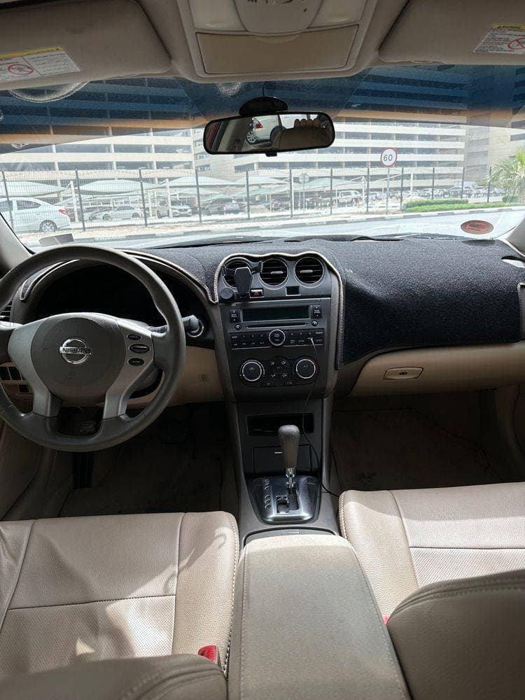 2012 Nissan Altima thumbnail 2