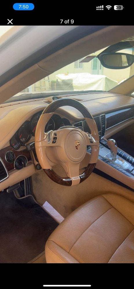 2011 Porsche Panamera thumbnail 3