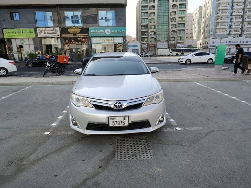 2012 Toyota Camry thumbnail 4